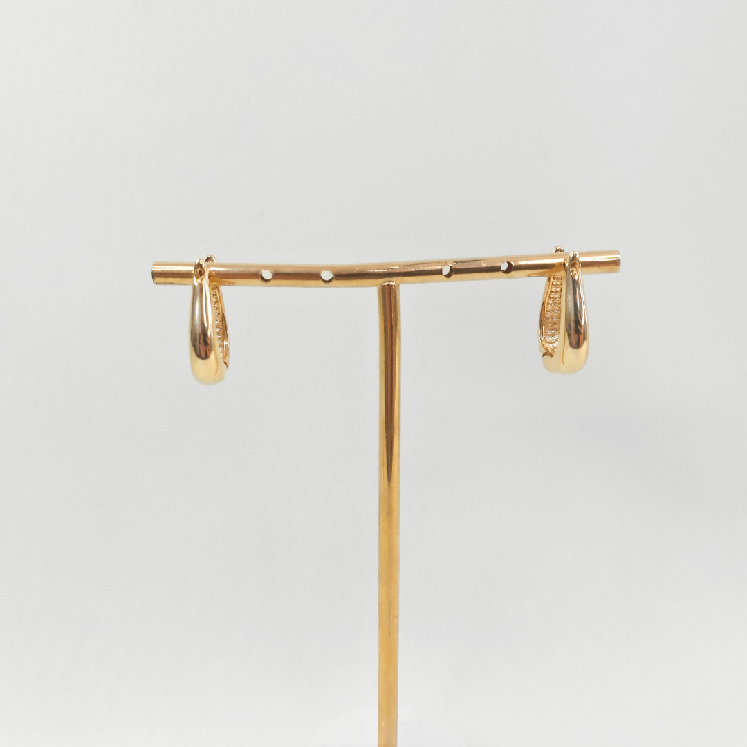 Brinco gota dourado pequeno com texturas