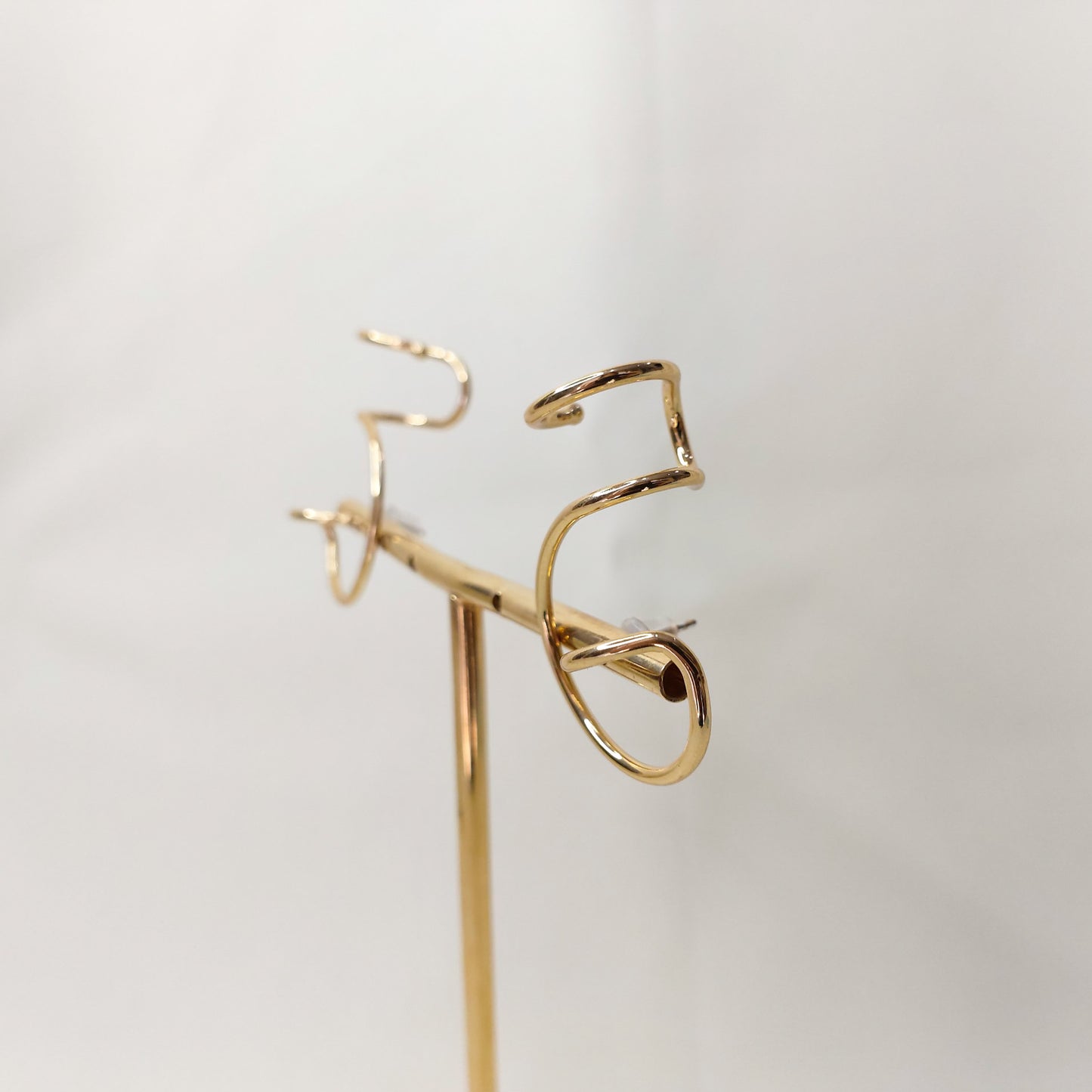 Brinco earcuff dourado fashion