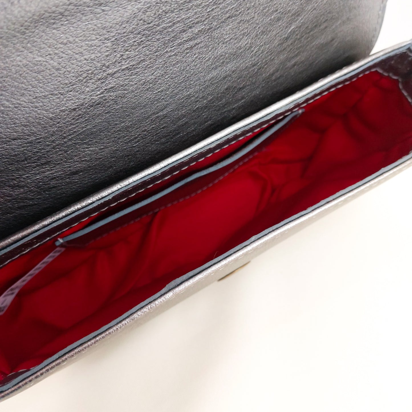 Bolsa couro fivela ródio negro