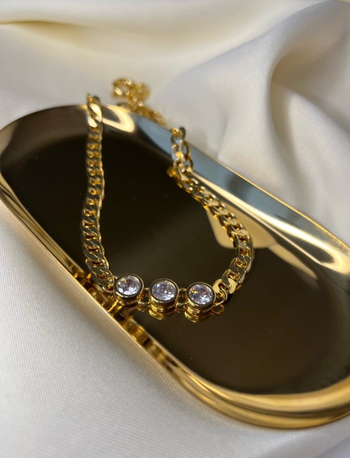Colar Corrente Dourado C/ Zirconias Centrais